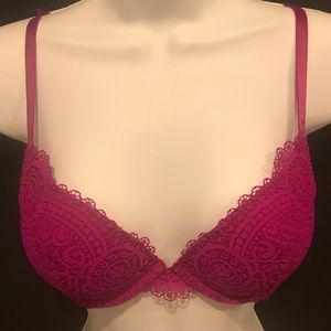 3/$30NWOT 2-in-1 bra Victoria’s Secret/LaSenza 34B